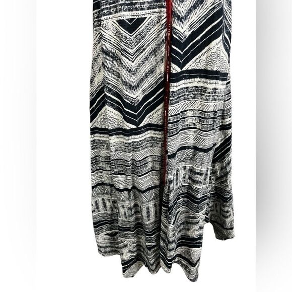 Akemi+Kin Rivera Tassel black and white red
Tie Women's Batik Anthropologie xs - Picture 6 of 14